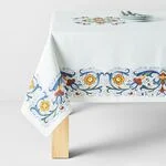 Tablecloths & Runners